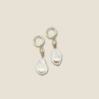 Freshwater Pearl Earrings