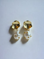 Dotted Pearl earrings